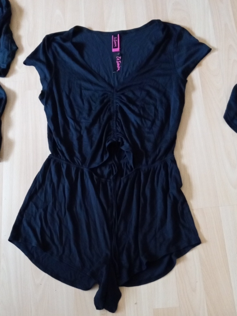 La SENZA Black Ruched V-Neck Short Sleeve Bodysuit Romper
